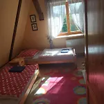 Na Zemi 211, *