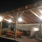 Na Zemi 211, Σπίτι διακοπών