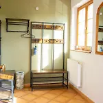 Na Zemi 211, *