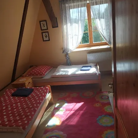 Na Zemi 211, *
