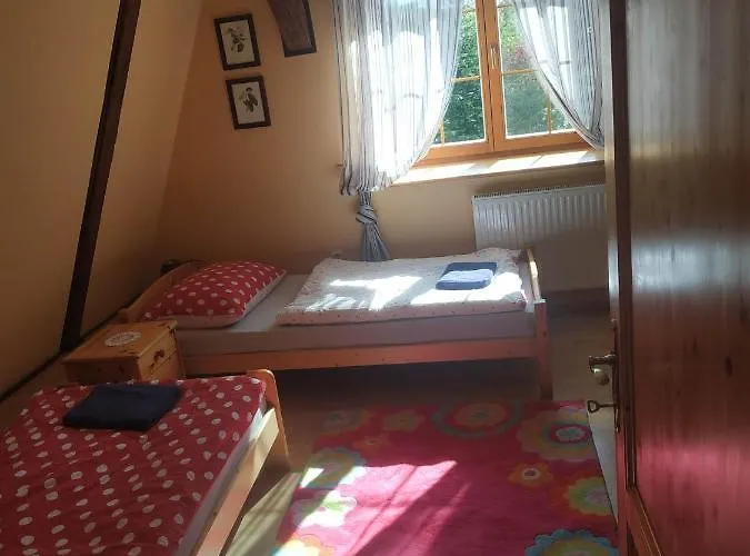 Na Zemi 211, *